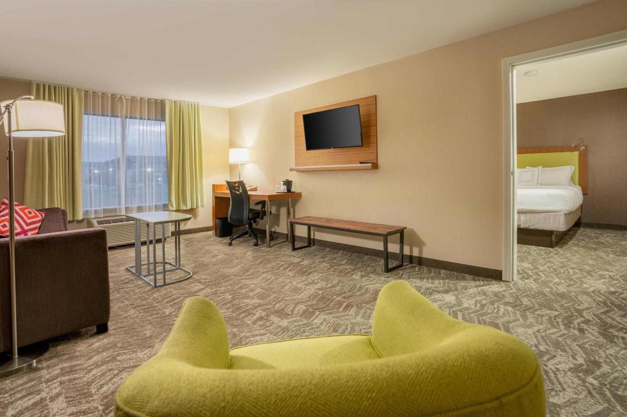 Springhill Suites By Marriott Denton Exterior photo